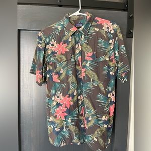 Patagonia floral button down